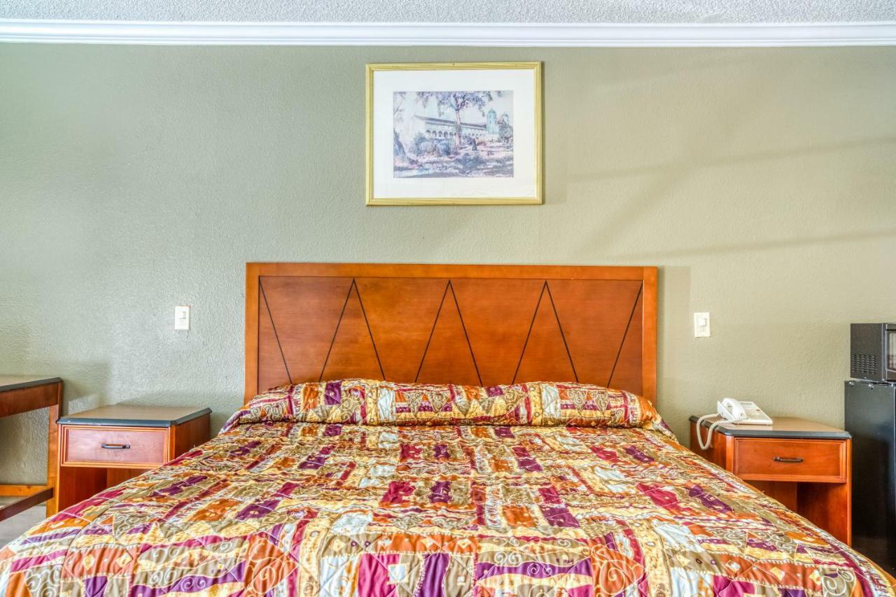 Hotel Whittier, Ca I-605 Eksteriør billede
