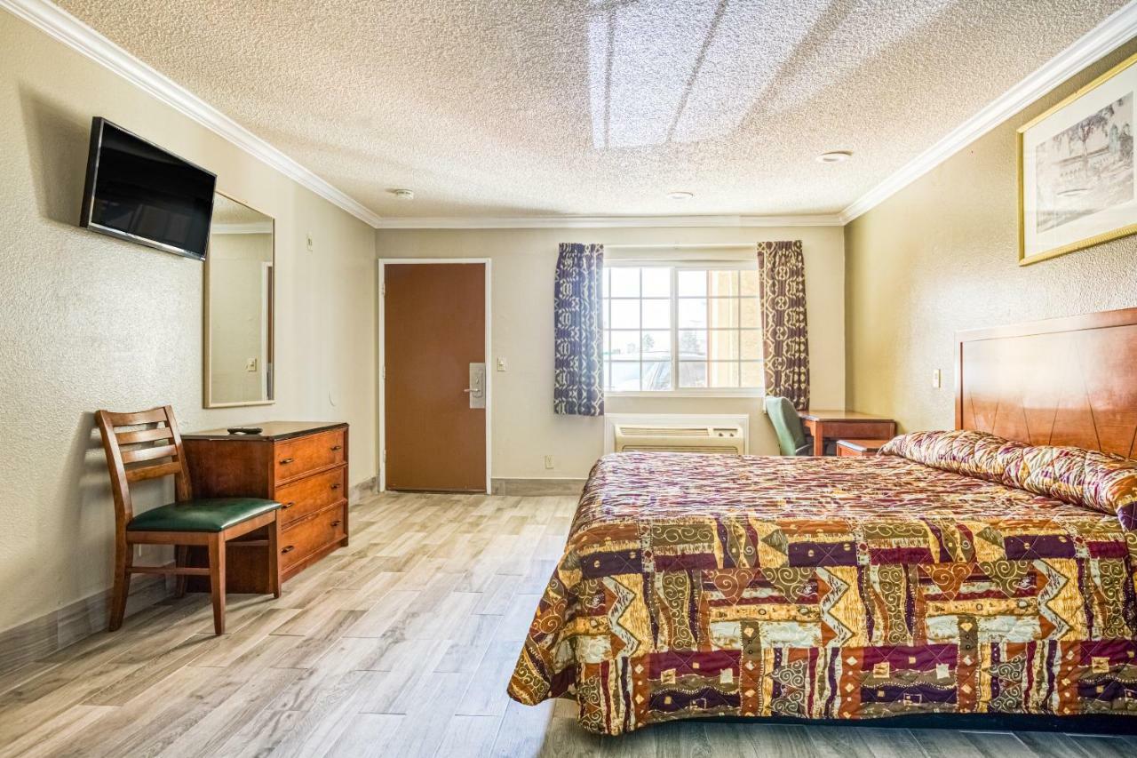 Hotel Whittier, Ca I-605 Eksteriør billede