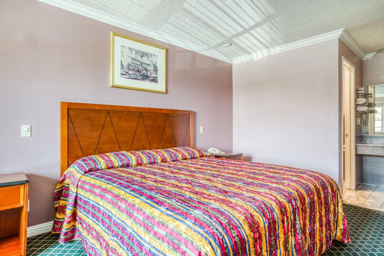 Hotel Whittier, Ca I-605 Eksteriør billede