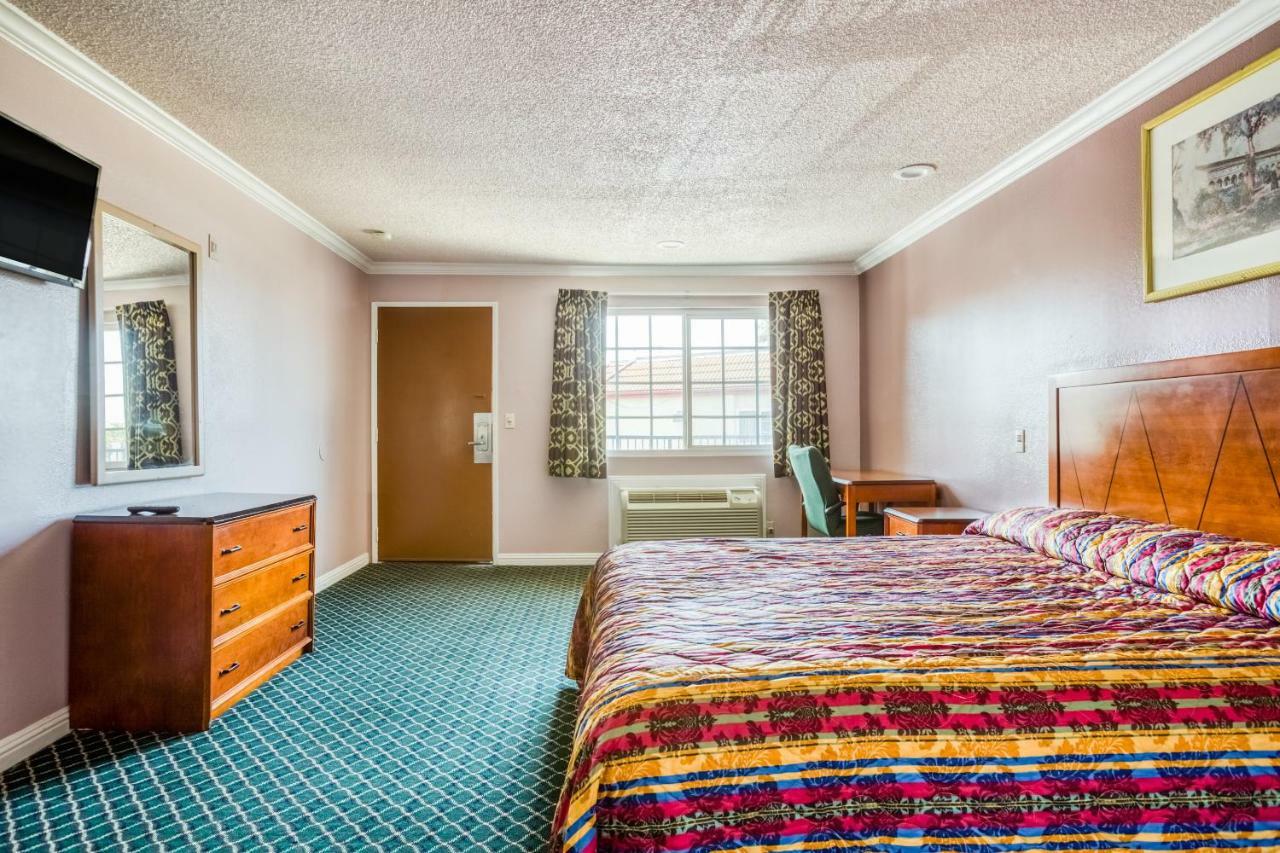 Hotel Whittier, Ca I-605 Eksteriør billede